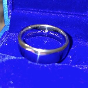 Men’s Wedding Band